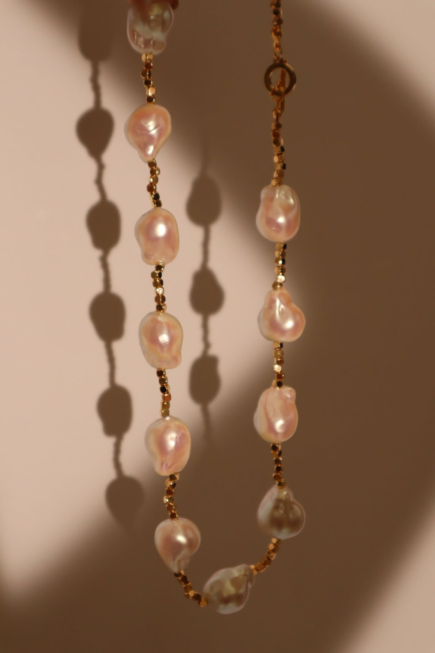 Collar de perlas barrocas múltiples