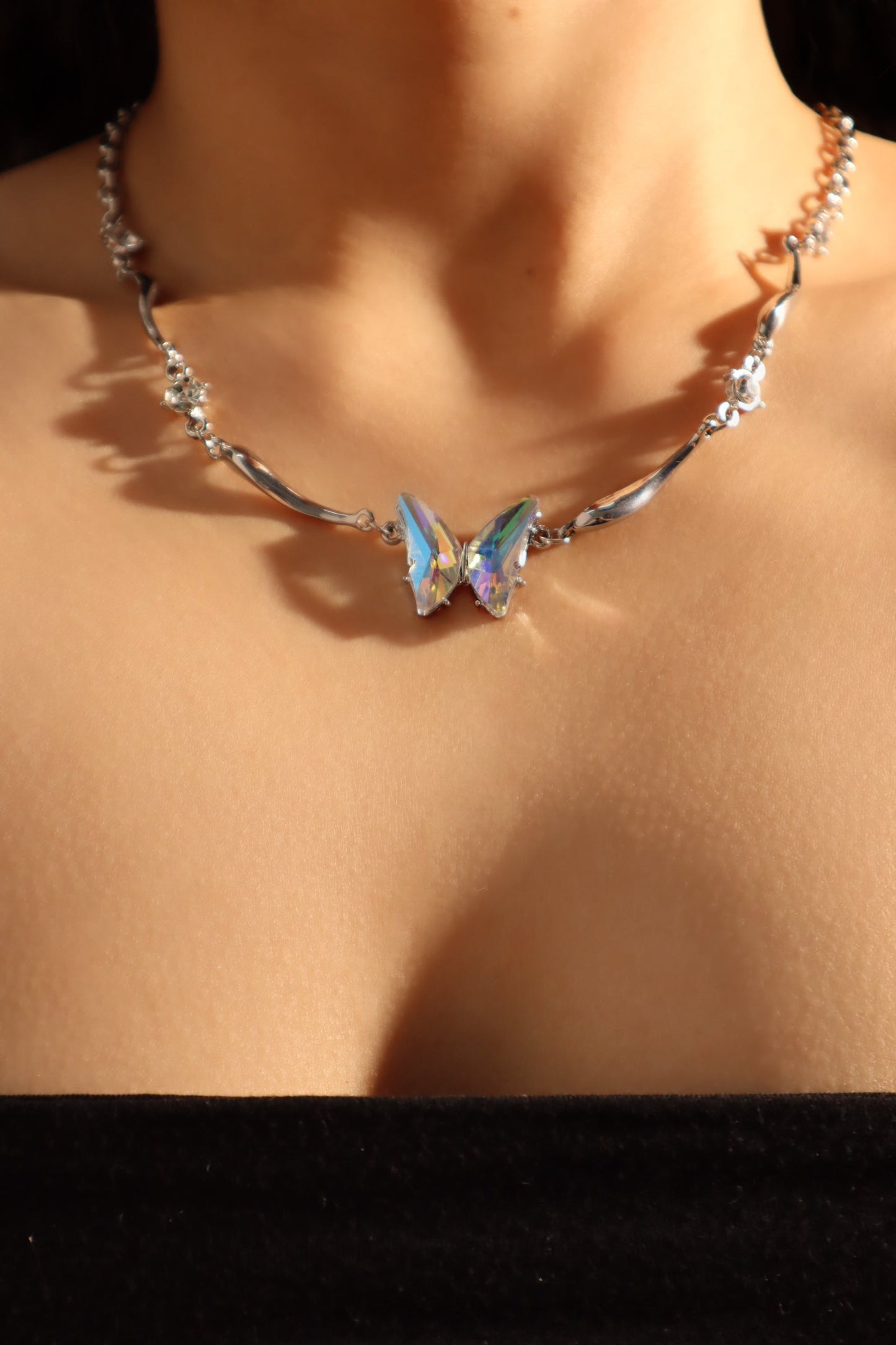 Cadena de mariposa de vidrio dichroico en acero inoxidable