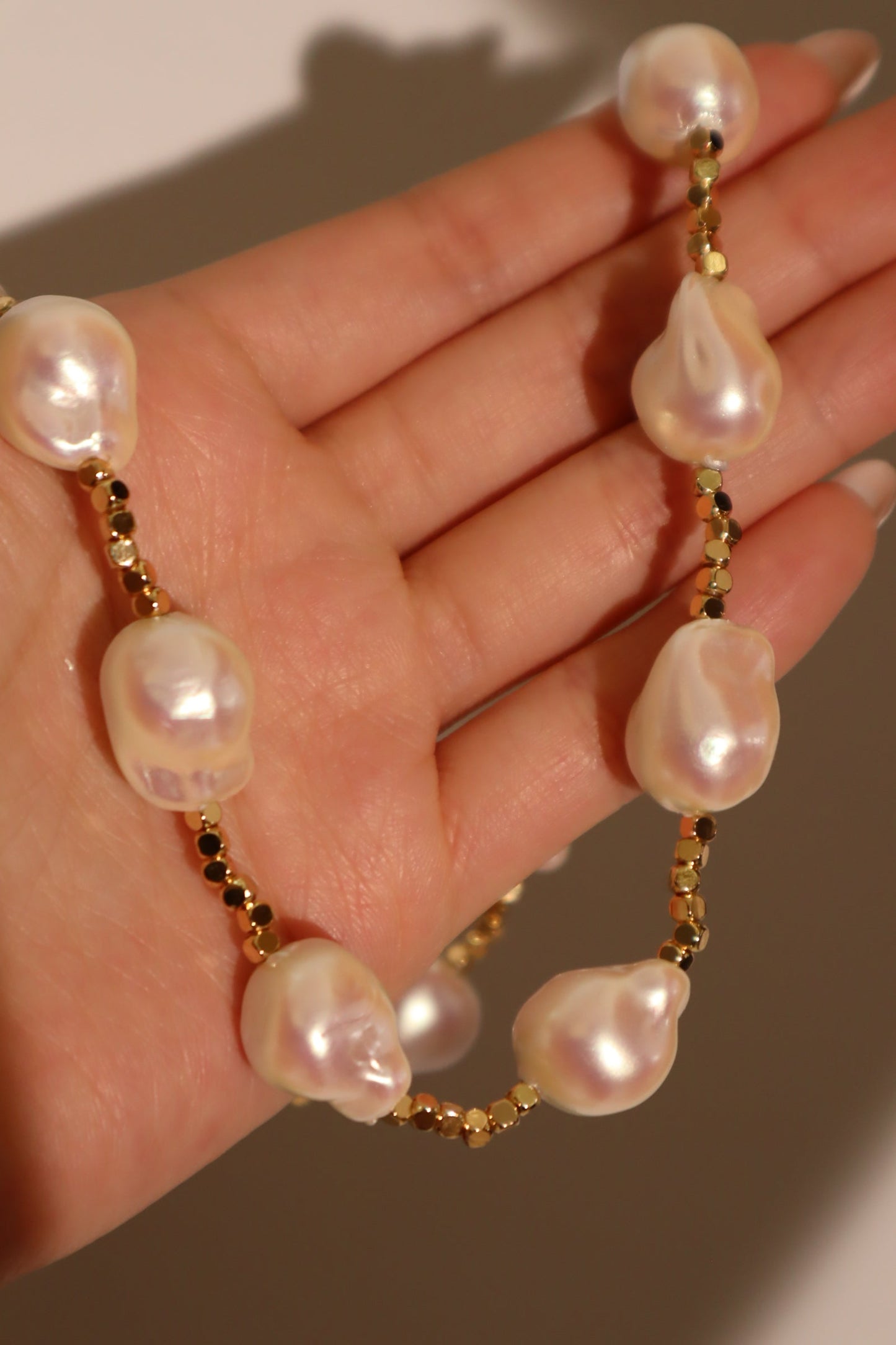 Collar de perlas barrocas múltiples