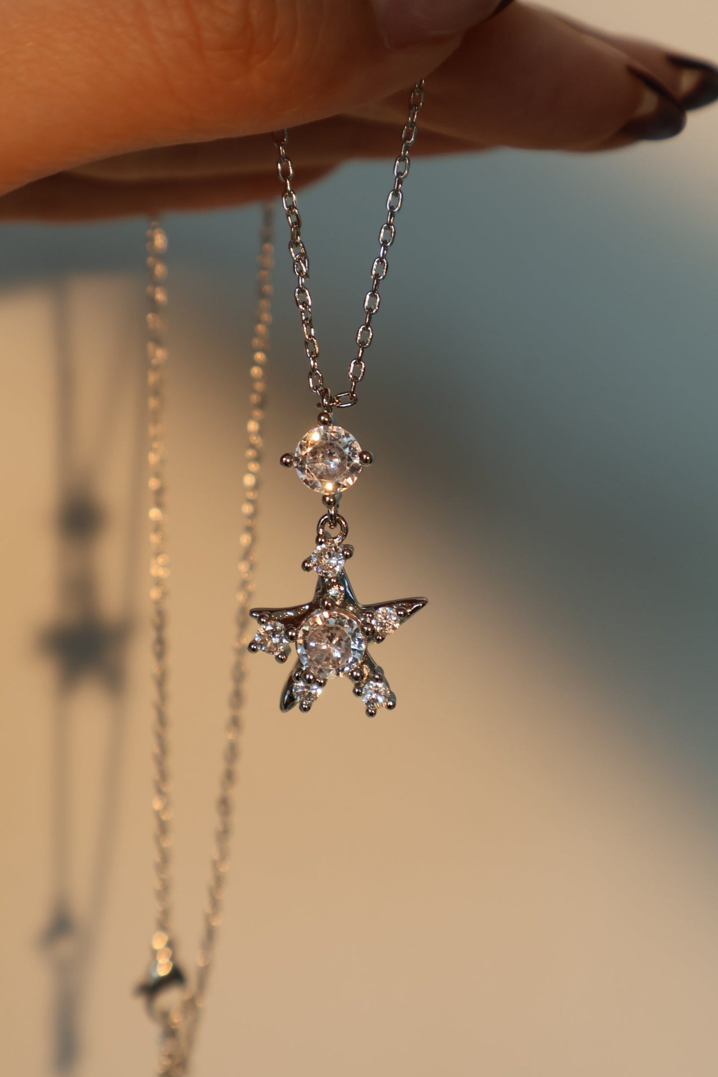 Collar con estrella de diamantes