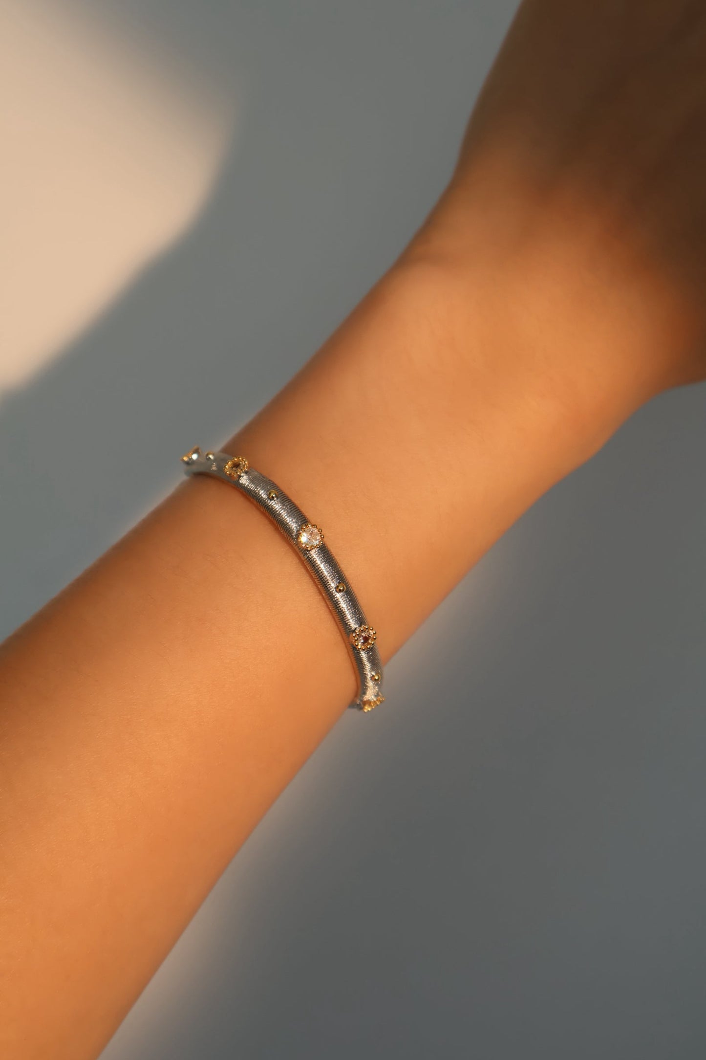 Pulsera Órbita de Oro