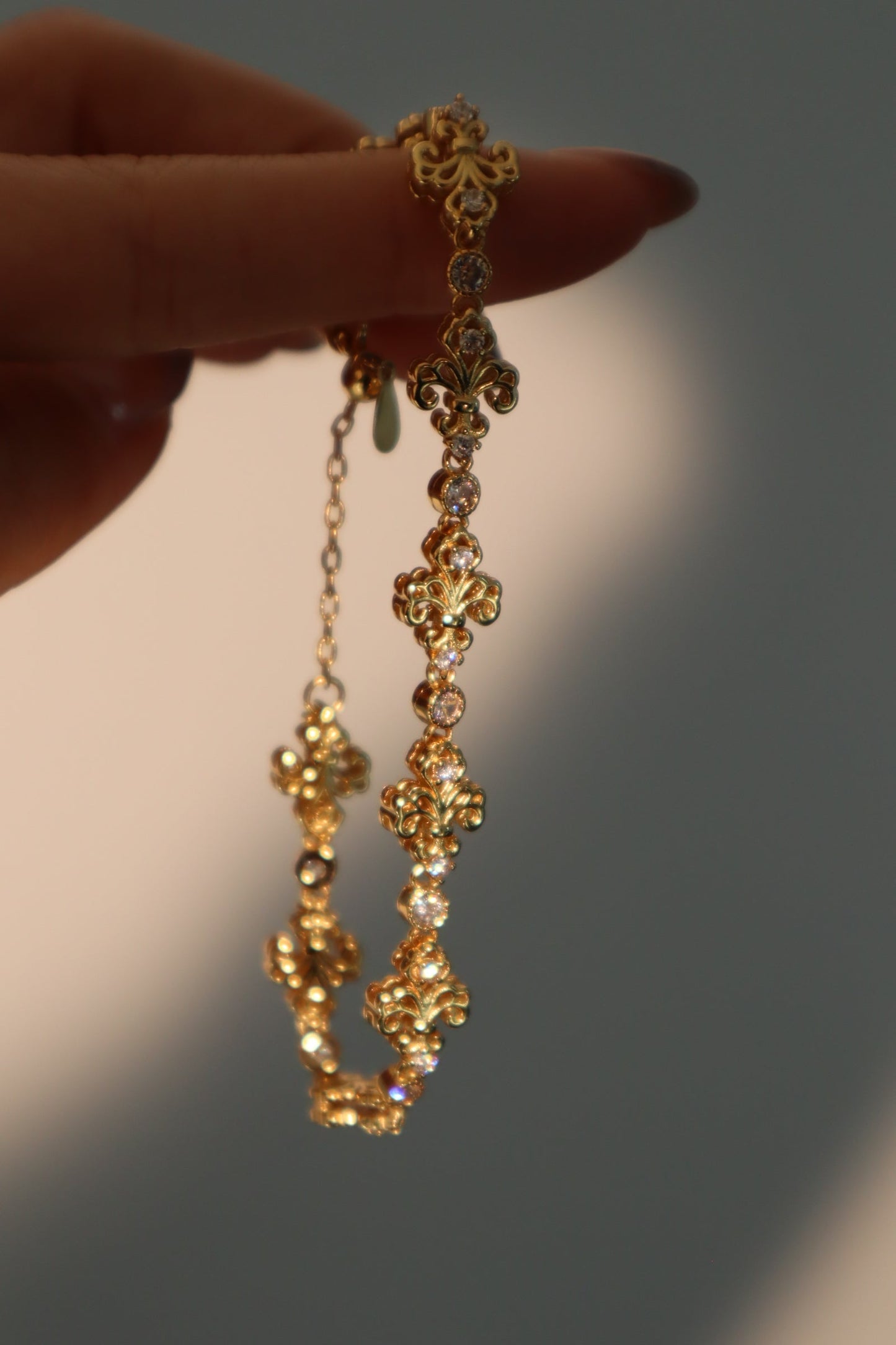 Pulsera Iris con múltiples diamantes