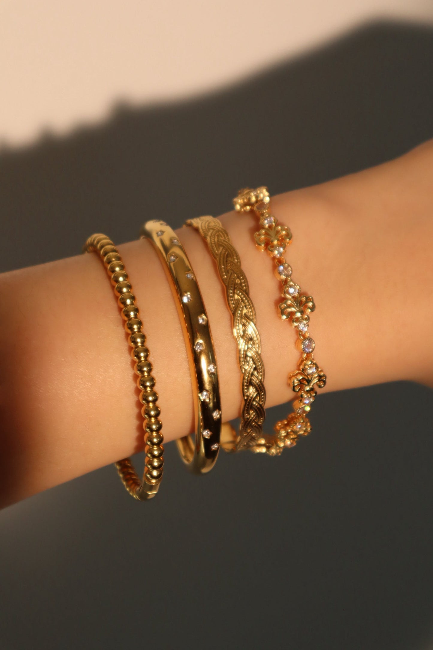 Pulsera Iris con múltiples diamantes