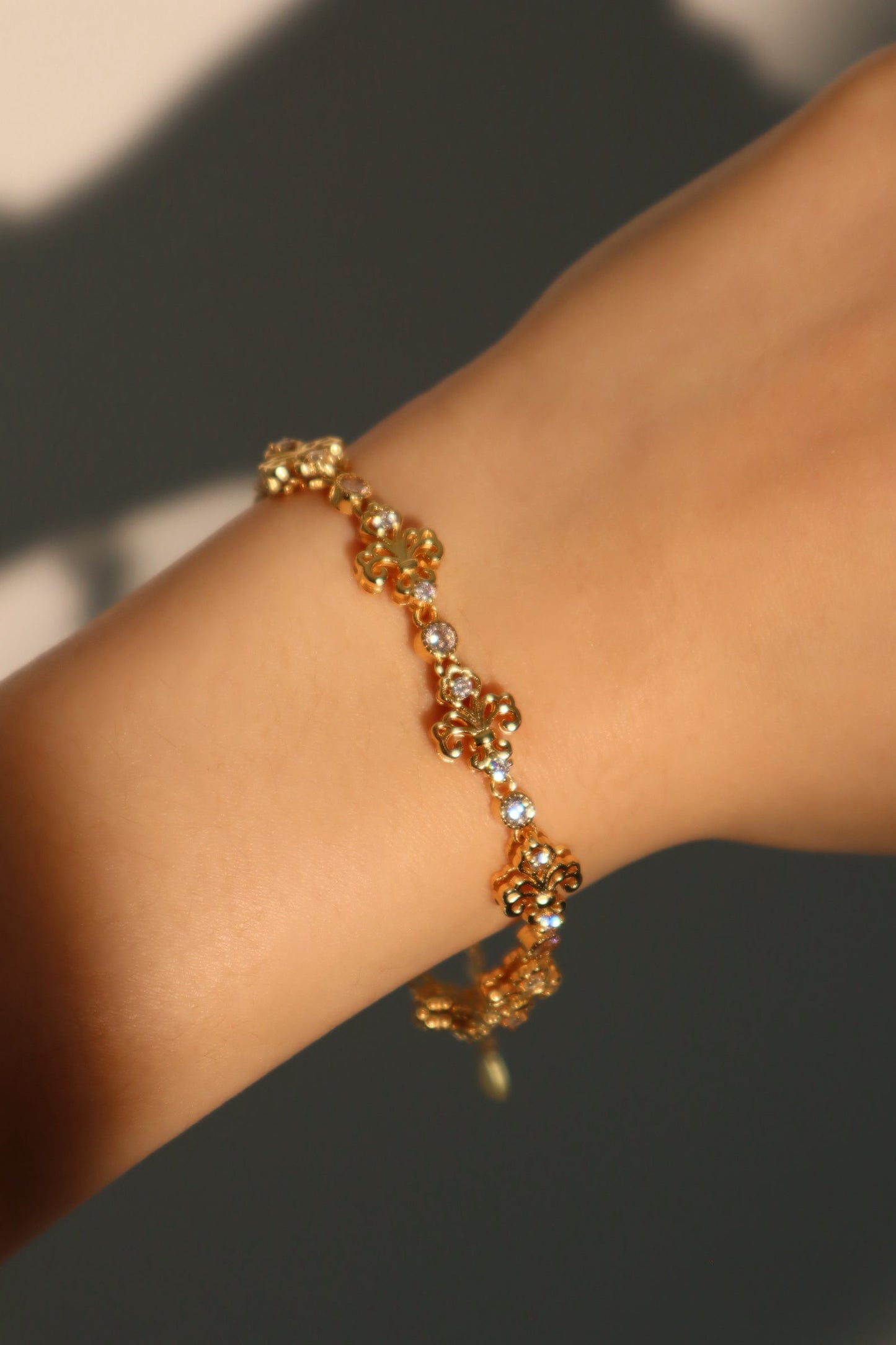 Pulsera Iris con múltiples diamantes