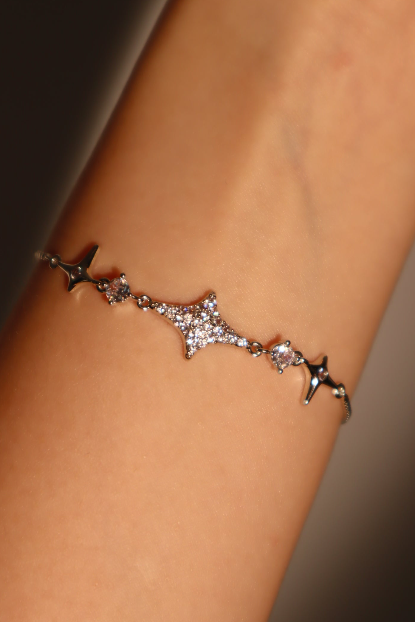 Pulsera con estrella polar de diamantes múltiples