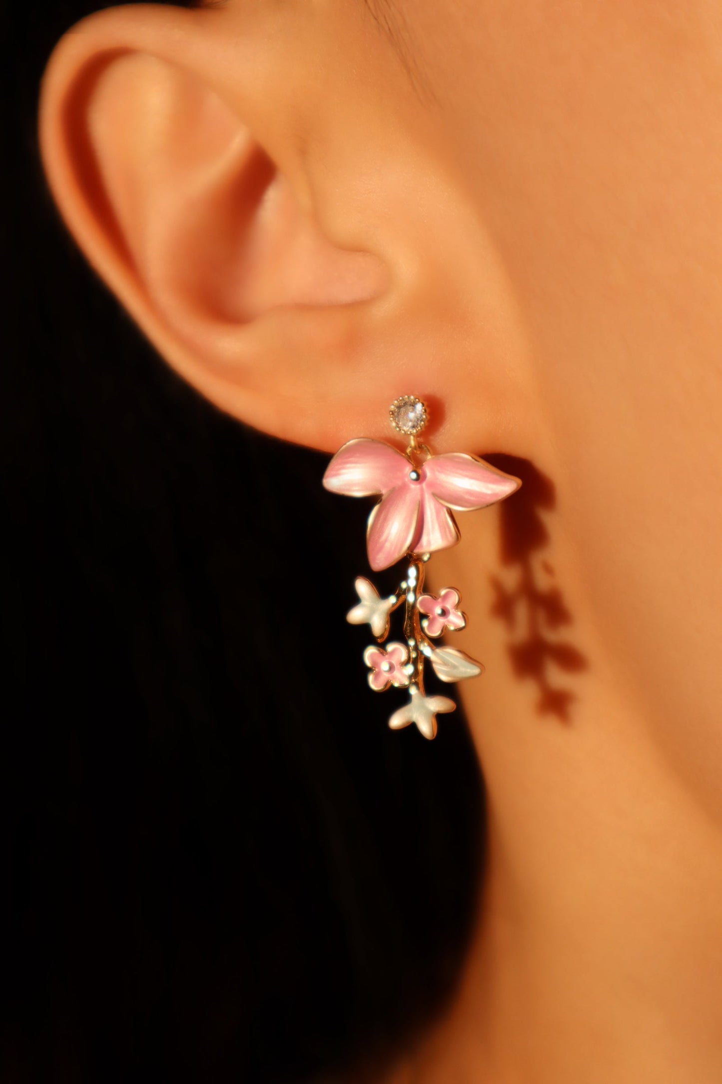 Pendientes con flores tropicales