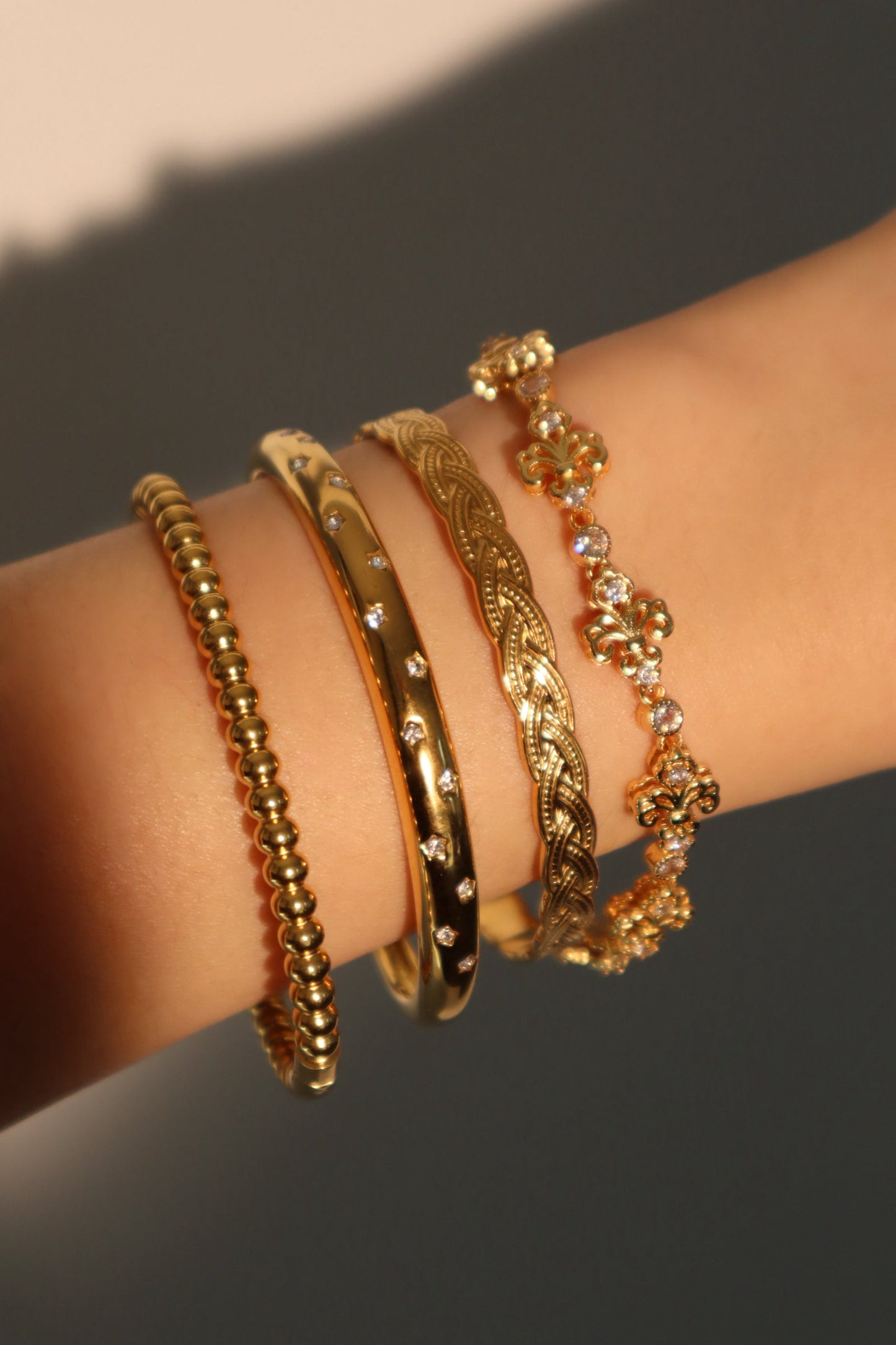 Pulsera Iris con múltiples diamantes