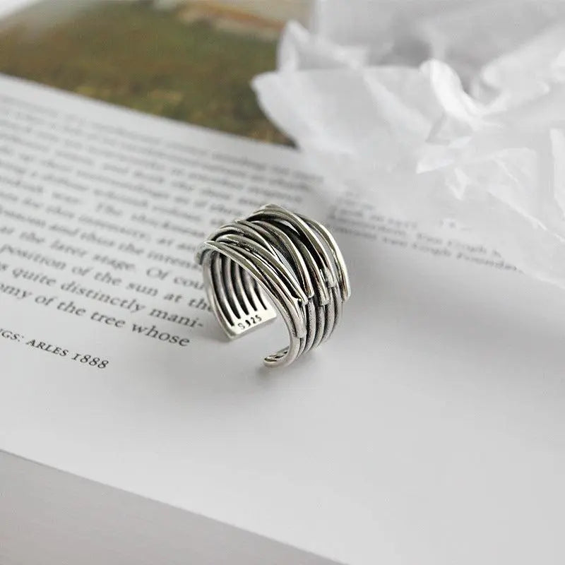 Anillo de capa de plata ajustable