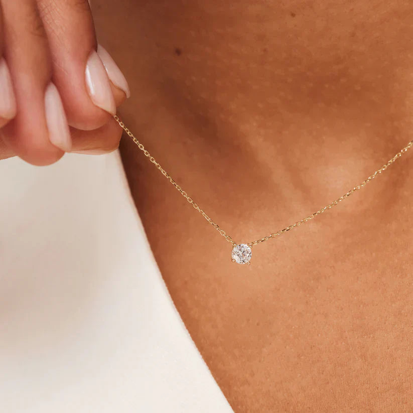 Collar con piedra de Moissanita Cléa