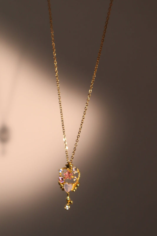 Collar con llave mágica