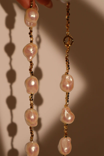 Collar de perlas barrocas múltiples