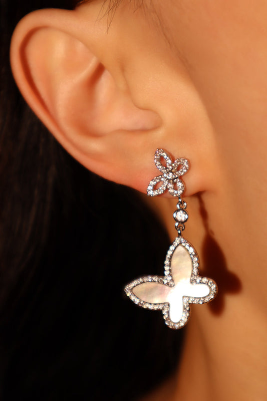Pendientes de mariposa con concha de diamantes