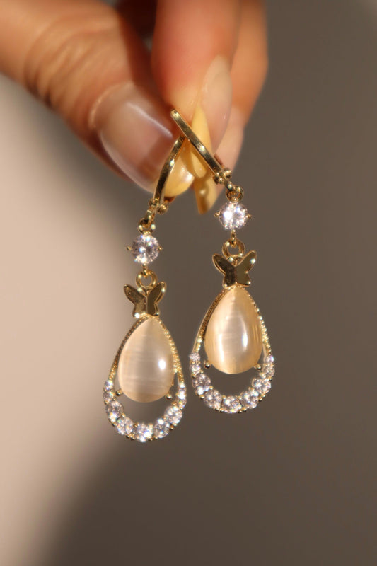 Aretes de lágrima con diamantes y ópalos