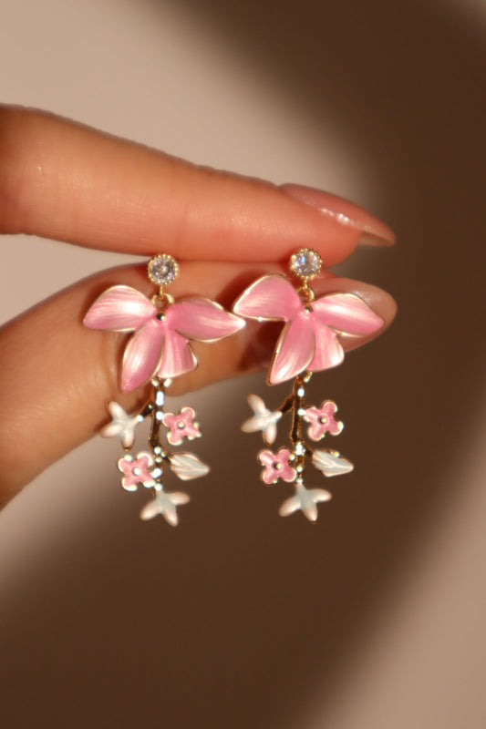 Pendientes con flores tropicales