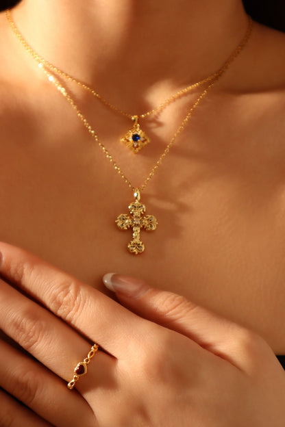 Cadena de encaje con gemas azules en vermeil