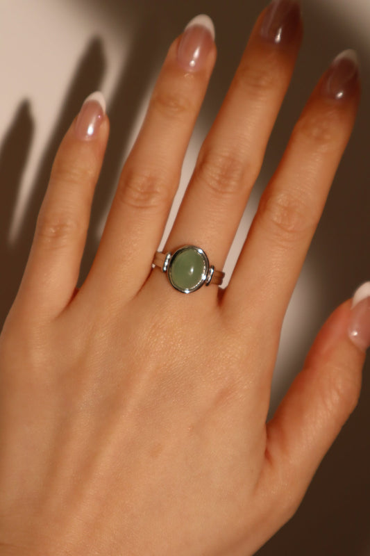 Anillo de jade natural en acero inoxidable