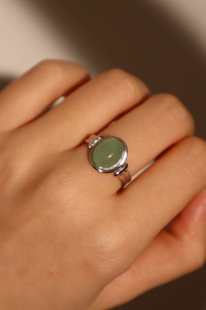 Anillo de jade natural en acero inoxidable