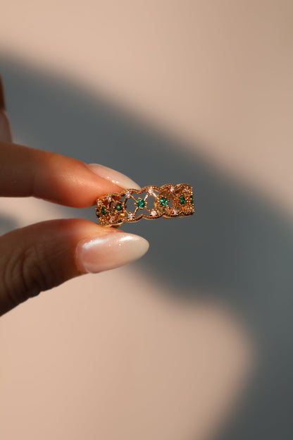 Anillo con corona de esmeralda y vermeil