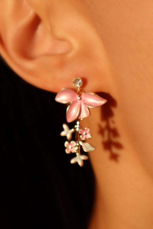 Pendientes con flores tropicales