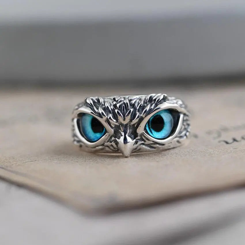 Anillo ajustable de búho de la buena suerte en plata y ópalo