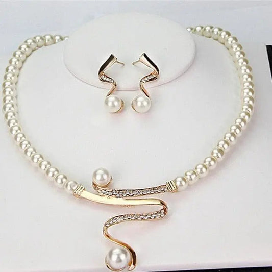 Conjunto de Collar y Pendientes de Perlas Naturales