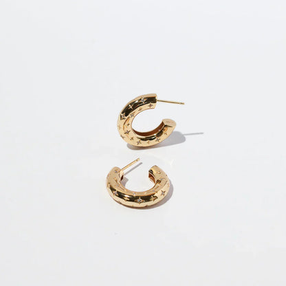 Aros cósmicos con aretes
