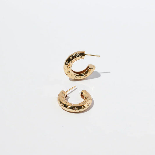 Aros cósmicos con aretes