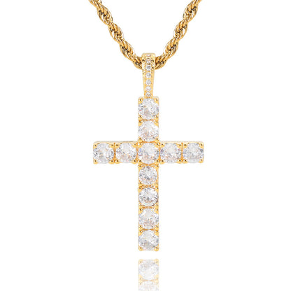 Collar de cruz de moissanita