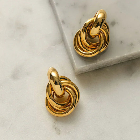Pendientes entrelazados Statement
