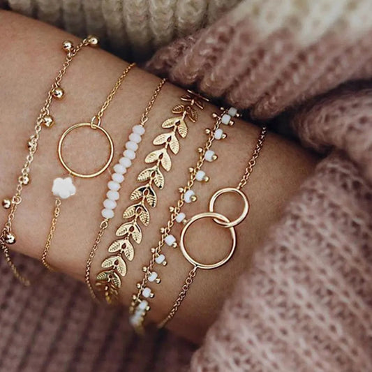 Paquete de pulseras bohemias en dorado