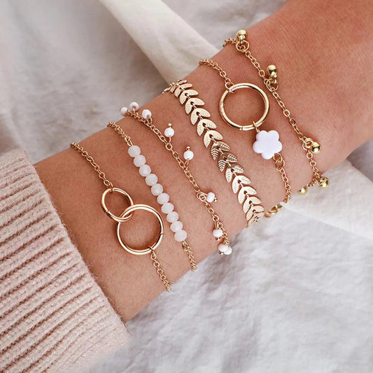 Paquete de pulseras bohemias en dorado