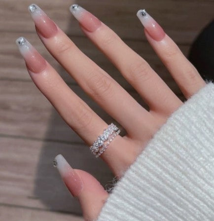 Anillo con diamantes en capas gruesas