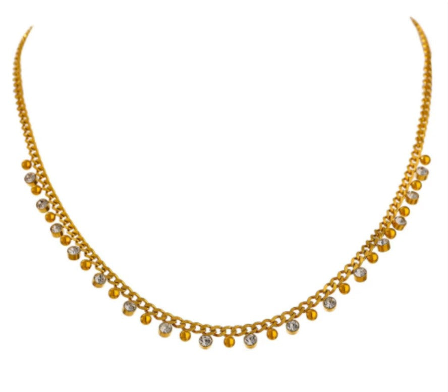 Collar con perlas redondas multifaceta