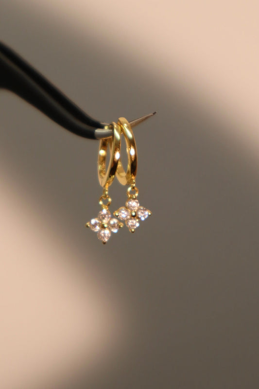Aretes de aro Vermeil con hoja de la suerte